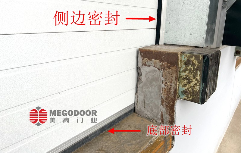 冷庫(kù)緩沖區(qū)出貨口該選什么門？美高門業(yè)推薦：提升門是理想之選！插圖2